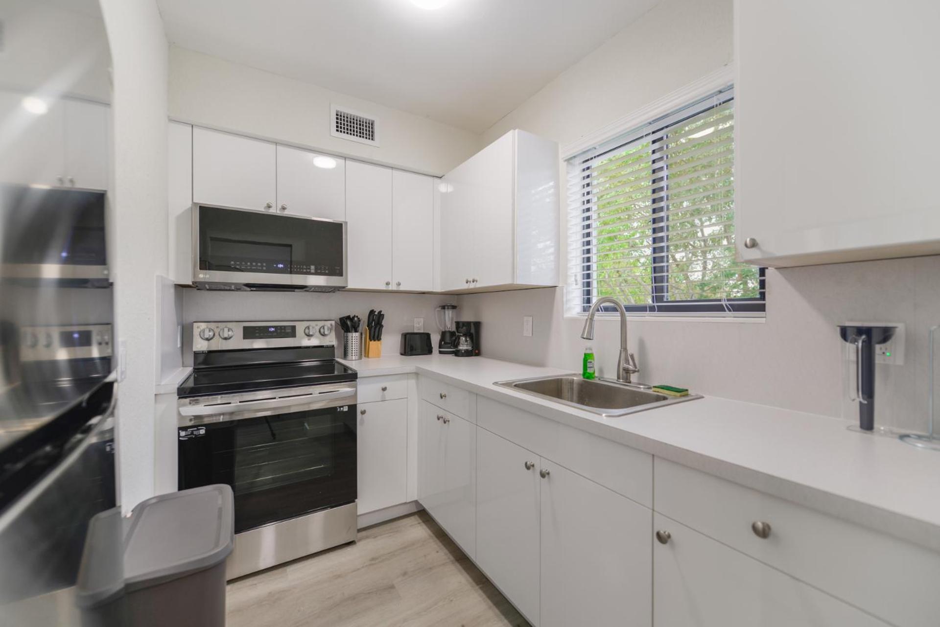 Steps Away From Calle Ocho In Little Havana Appartamento *
